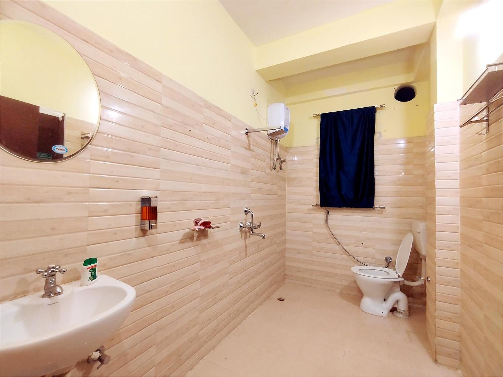 Nomad'S Nest Backpackers Hostel Guwahati Buitenkant foto
